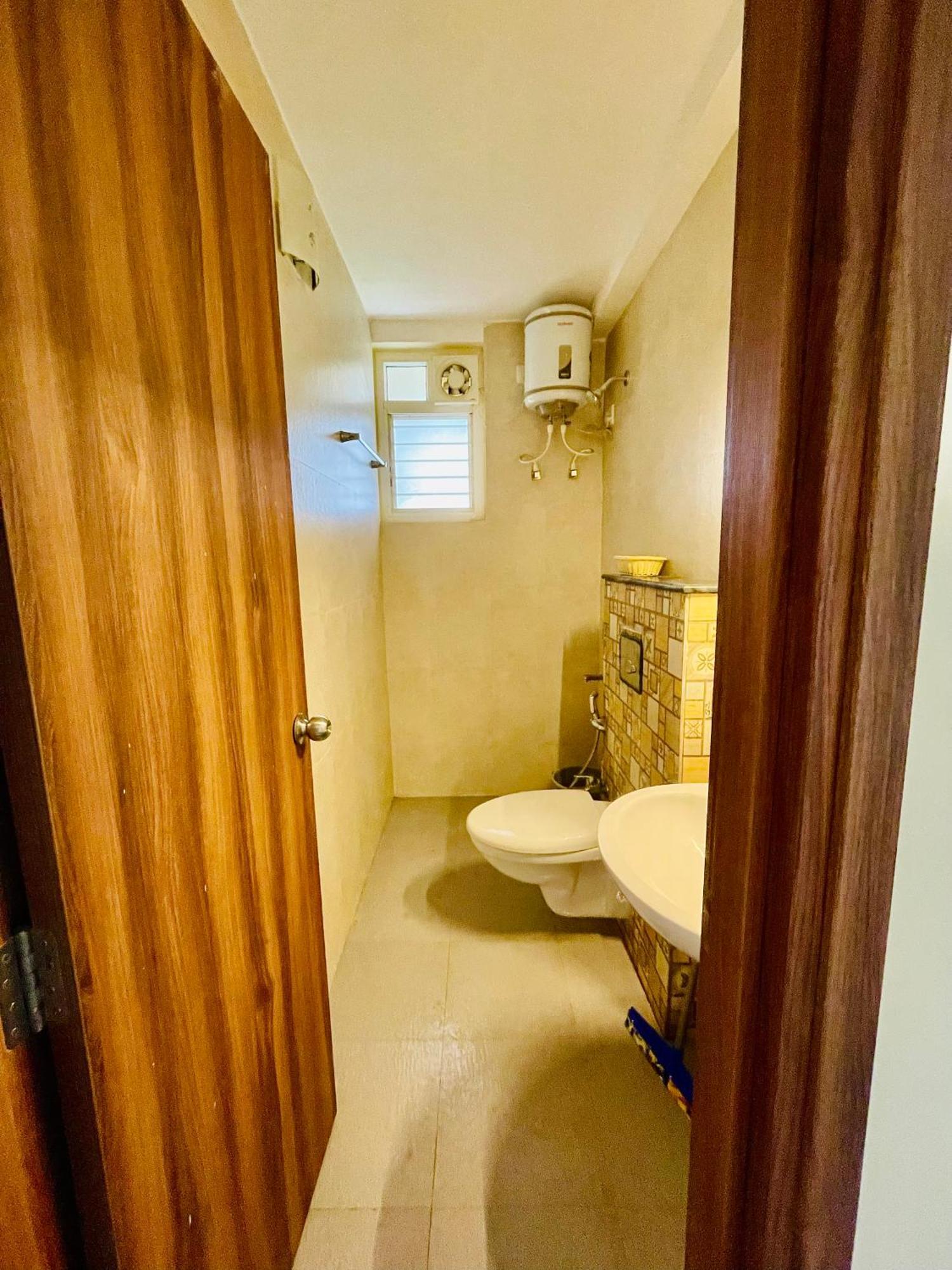 Sea Breeze 1 Bhk Apartment A12 Calangute,North Goa Nagoa Екстериор снимка